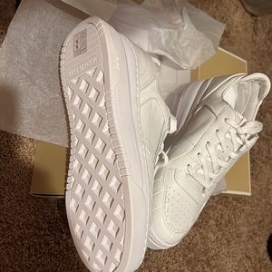 Michael Kore’s tennis shoes brand new box
